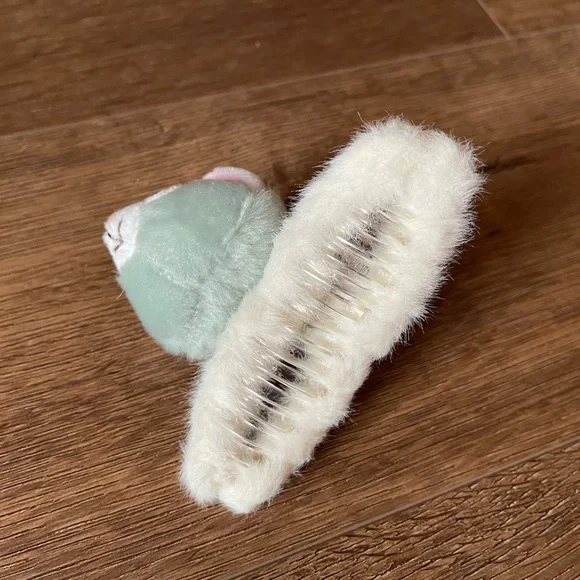 DISNEY-NWT Duffy’s Friend Gelatoni 3D Plush Hair Claw Clip - Picture 2 of 8